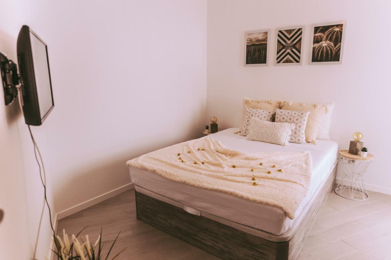 Vaumar Pool & Beach Apartment Портиман Екстериор снимка
